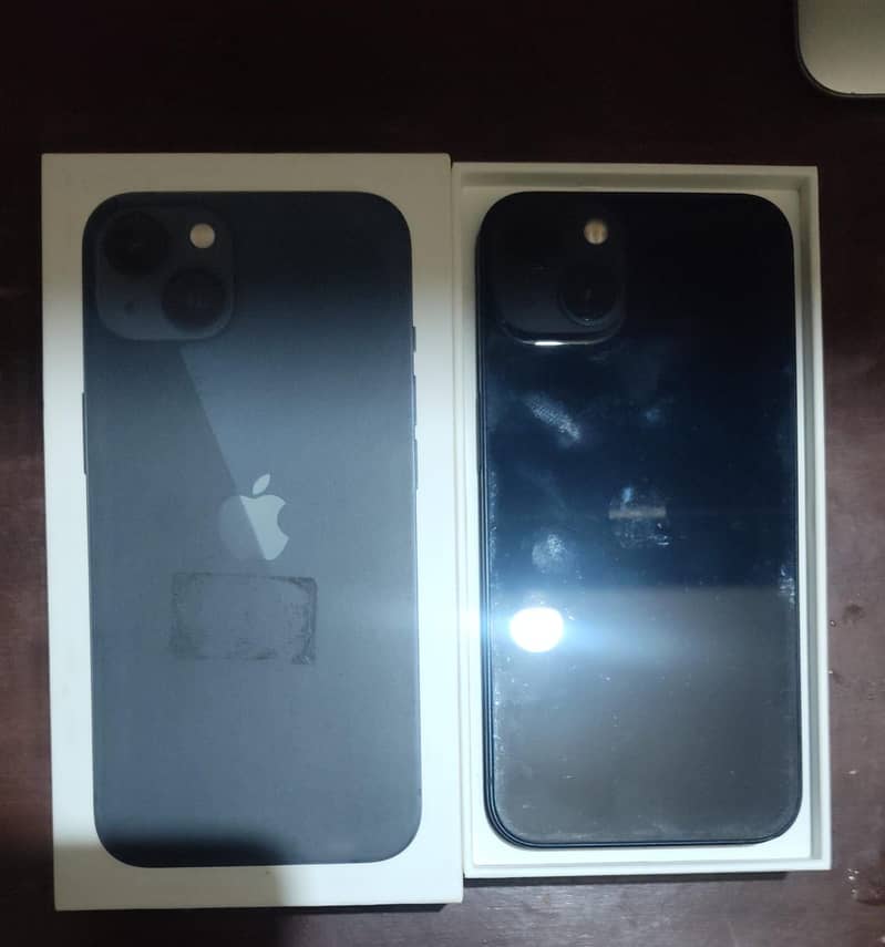 Apple iPhone 13 2