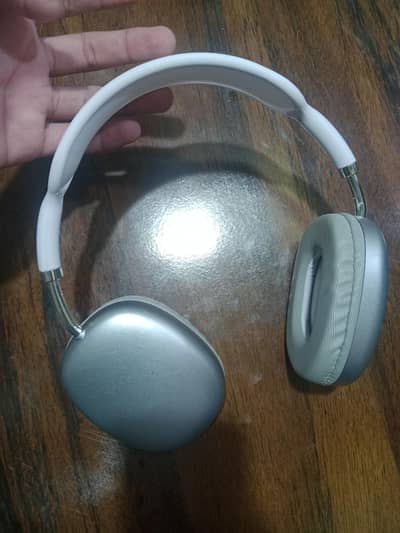 Apple AirPods Max Style Wireless Bluetooth Headphones (Silver)