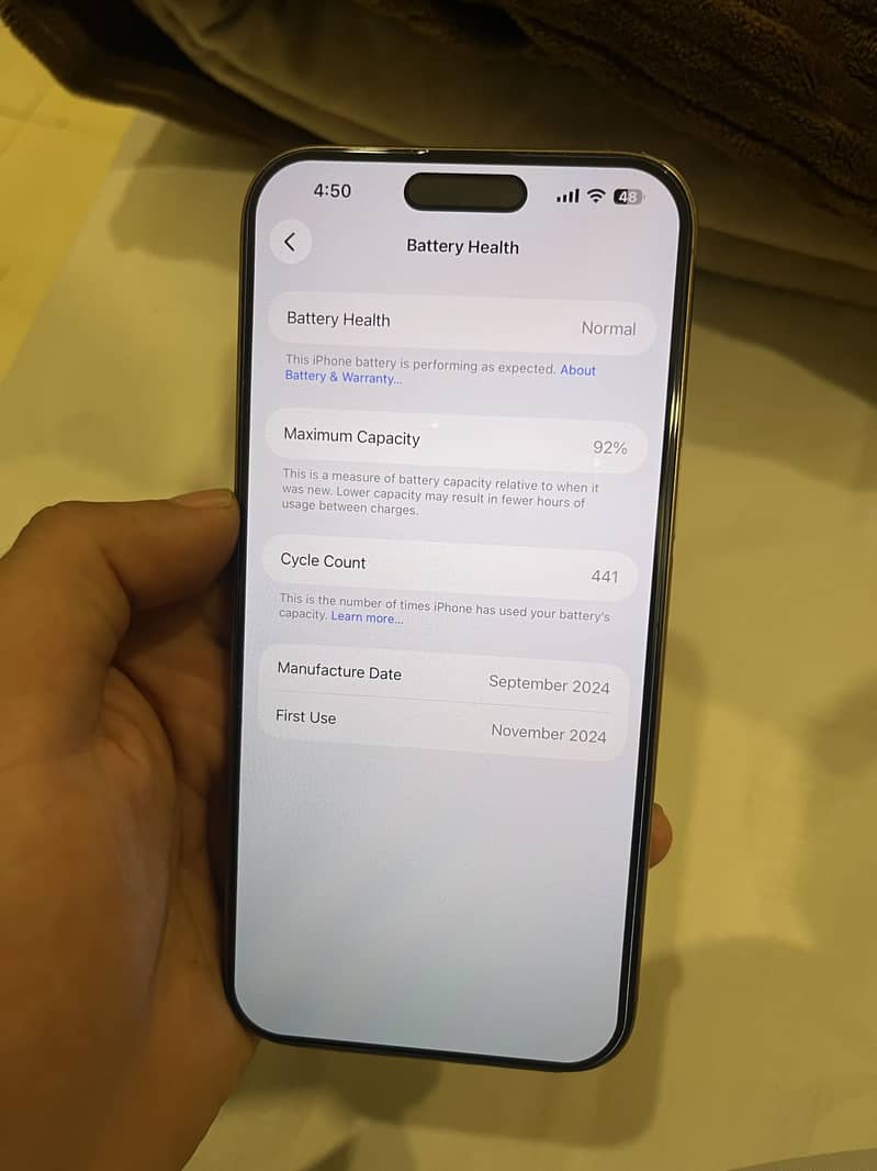 Apple iPhone 16 Pro Max 0