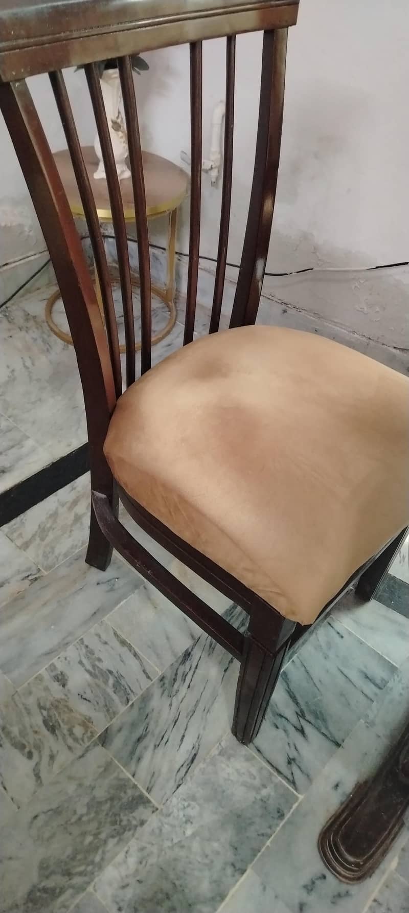 daining table & 6 chairs 3