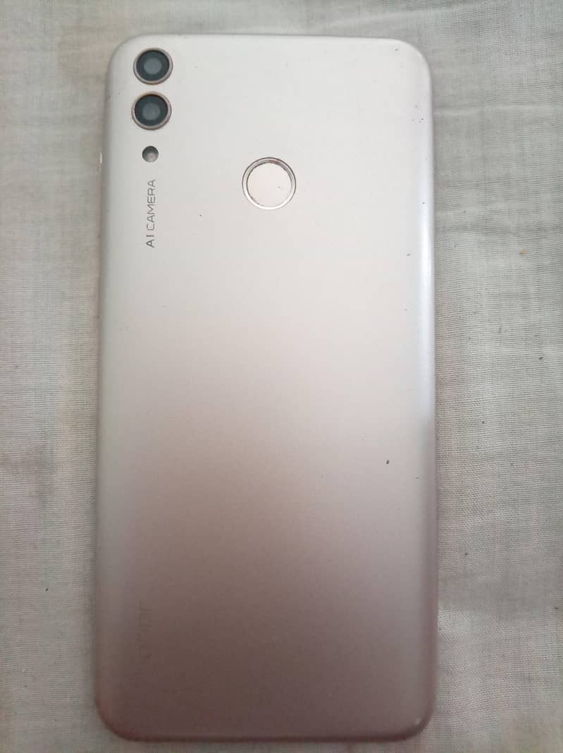 Honor 8C 2