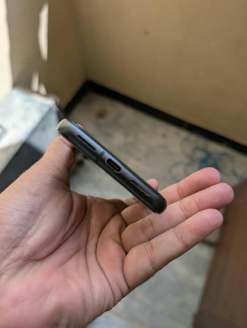 Google Pixel 8 7