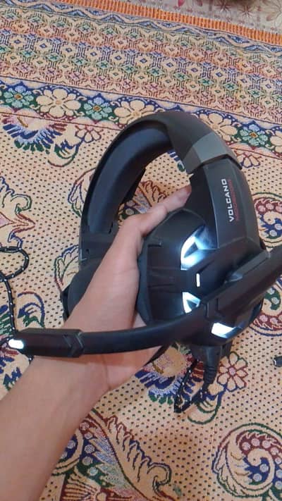 Valcano K2 wired rgb gamming headset.