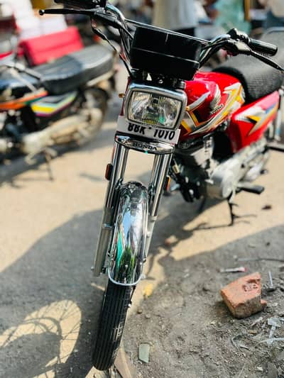 Honda 125 lush condition like new