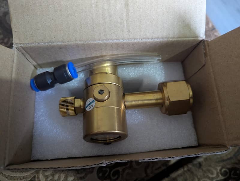 CO2 regulator 2