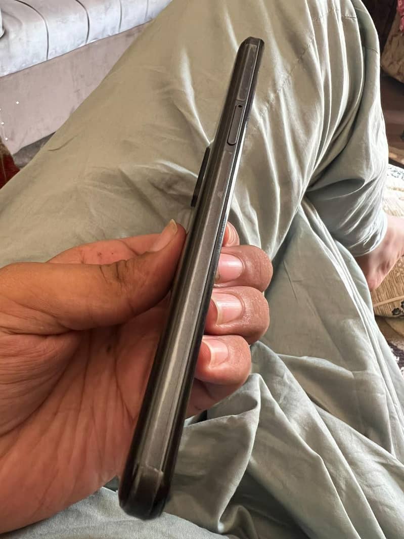 Sharp Aquos Zero 5g 5
