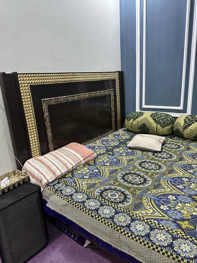 Double bed set with mattress