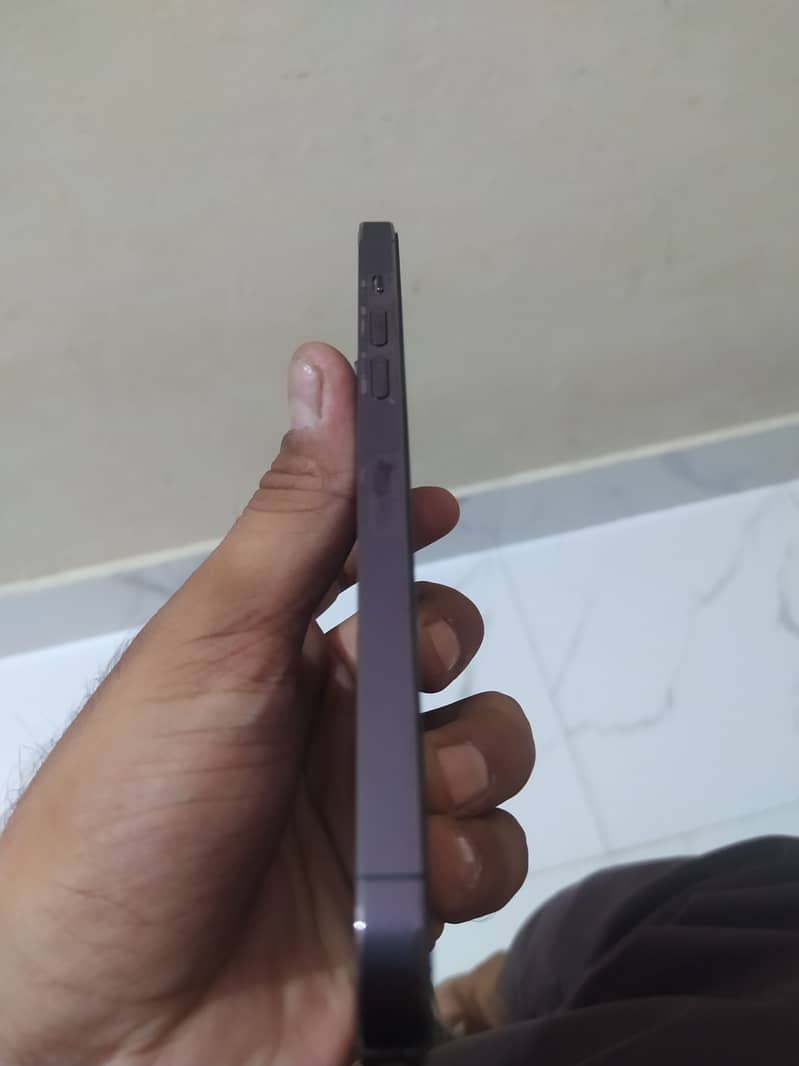 Apple iPhone 14 Pro Max 2