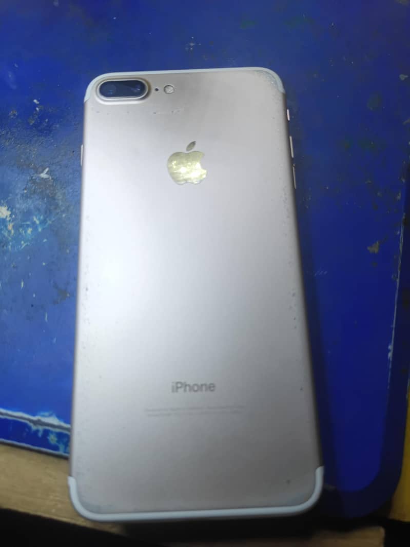 Apple iPhone 7 Plus 1