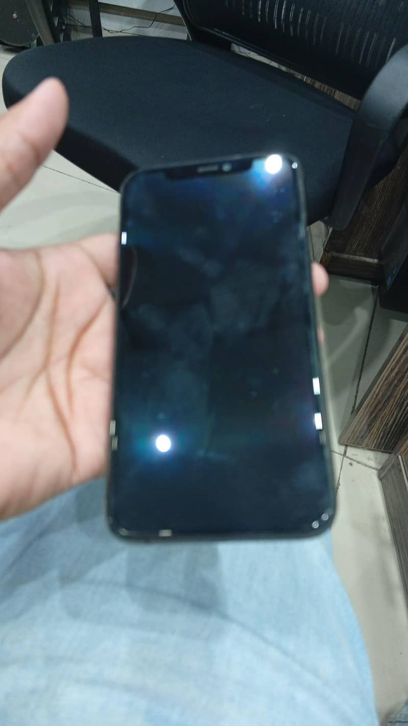 Apple iPhone 11 Pro 5