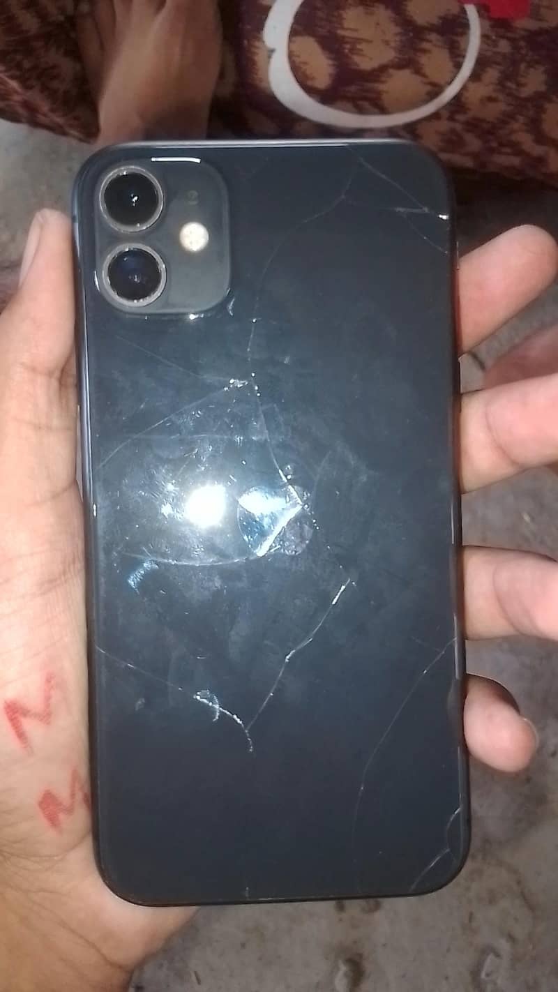 Apple iPhone 11 3