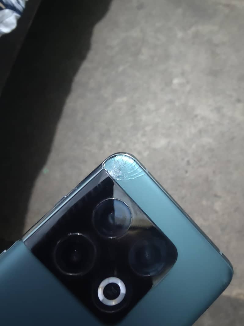 One Plus 10 Pro 3