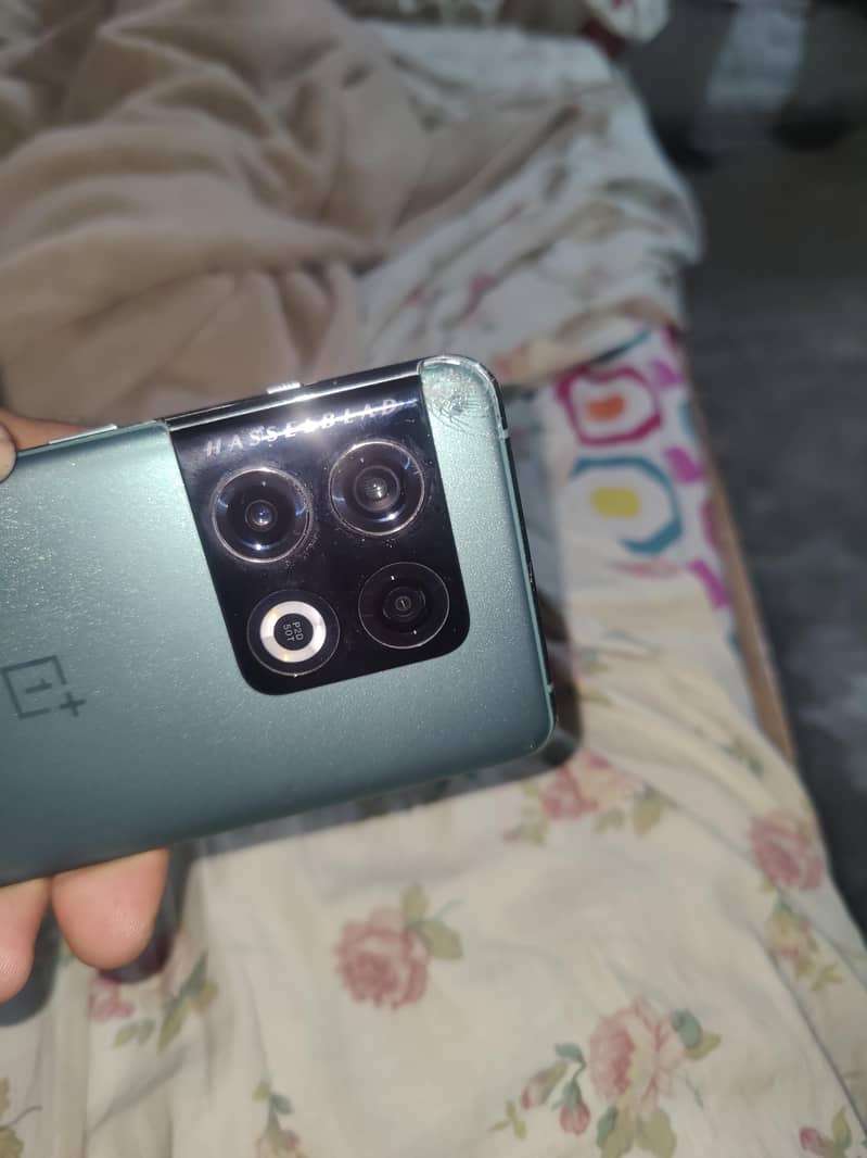 One Plus 10 Pro 6