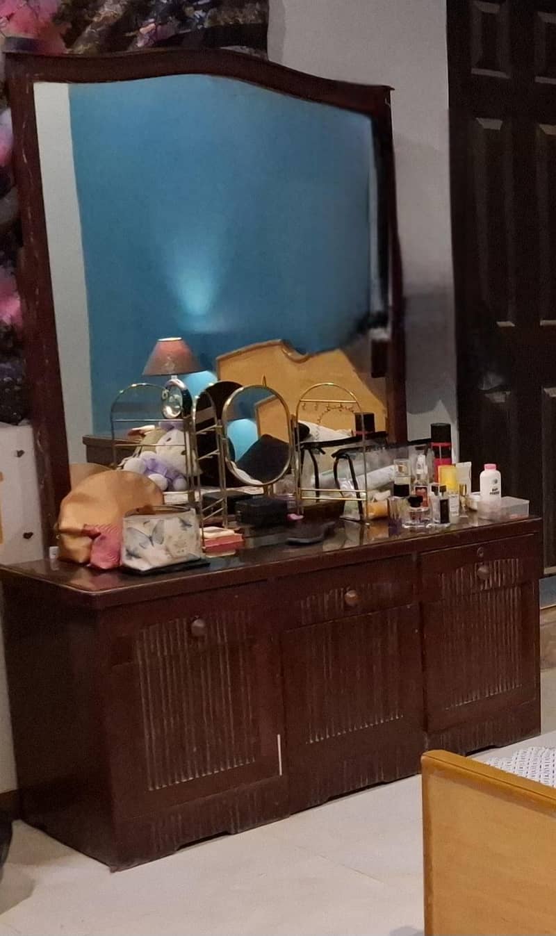 Dressing Table with stool 2