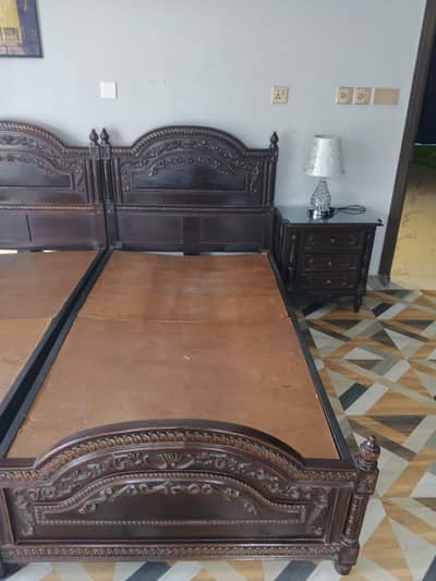 2 chinioti single beds with side tables