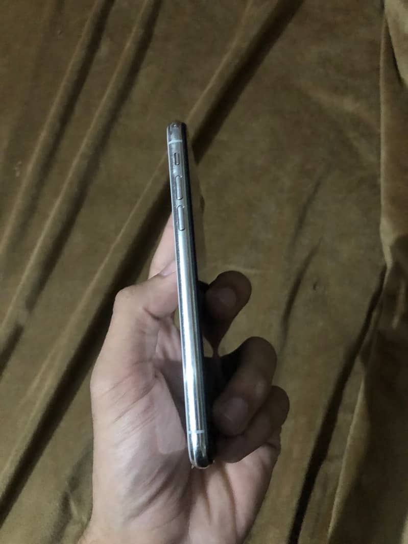 Apple iPhone X 1