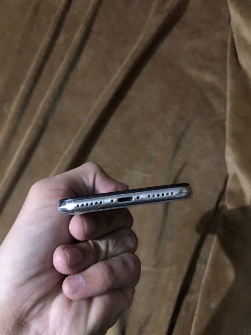 Apple iPhone X 2