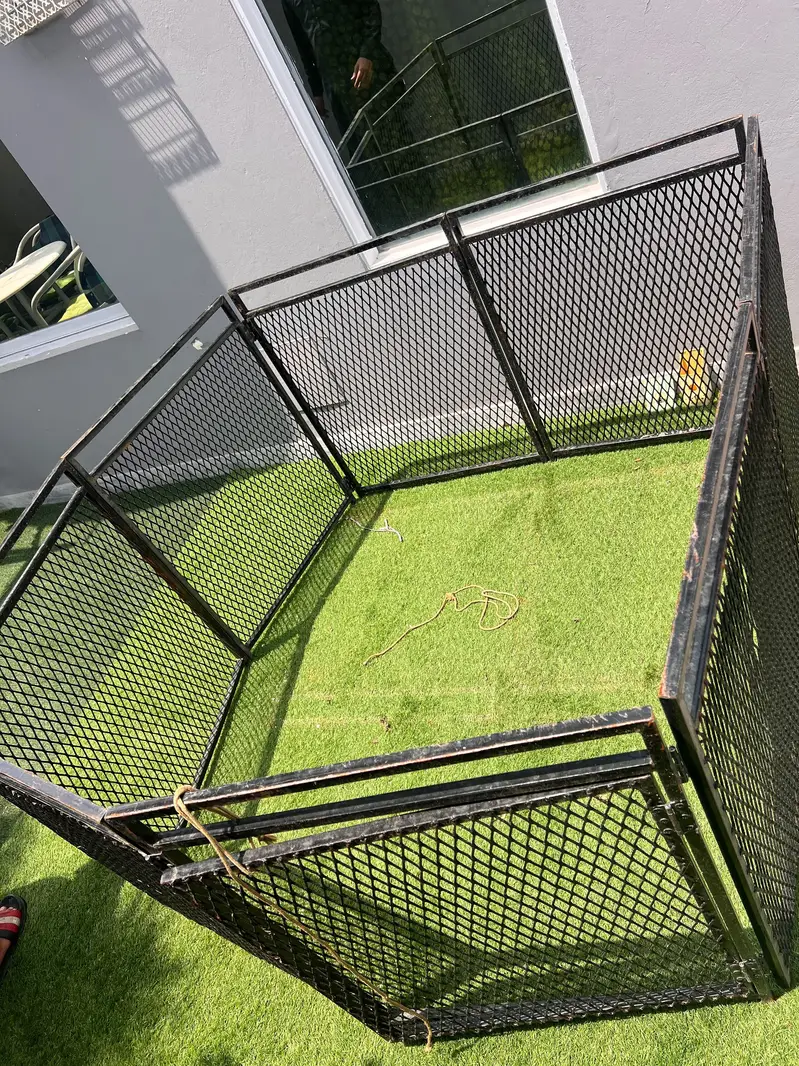 Dog cage — photo 6