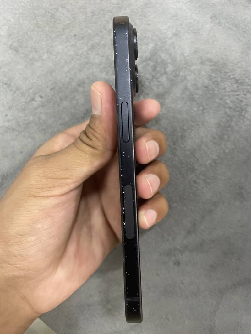 Apple iPhone 15 2