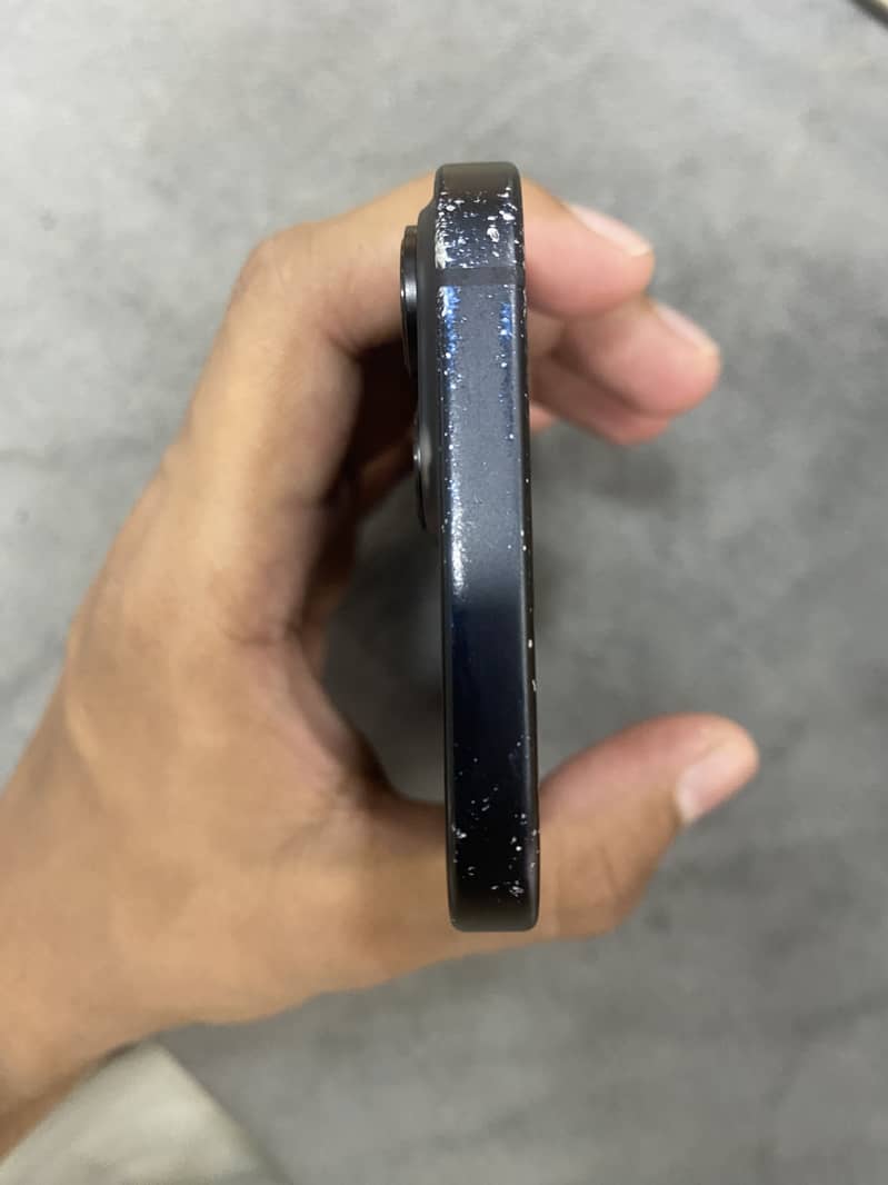 Apple iPhone 15 5