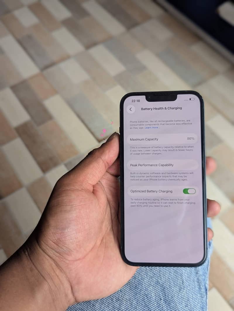 Apple iPhone 13 2