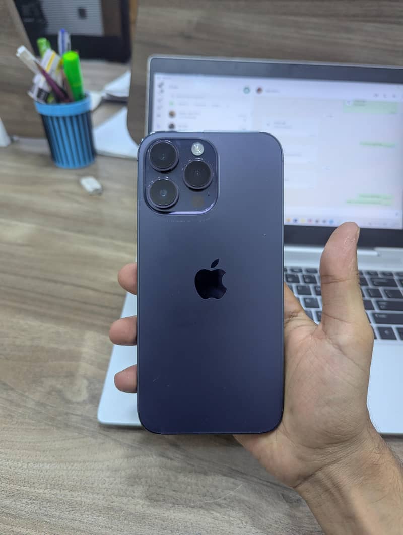 Apple iPhone 14 Pro Max 0