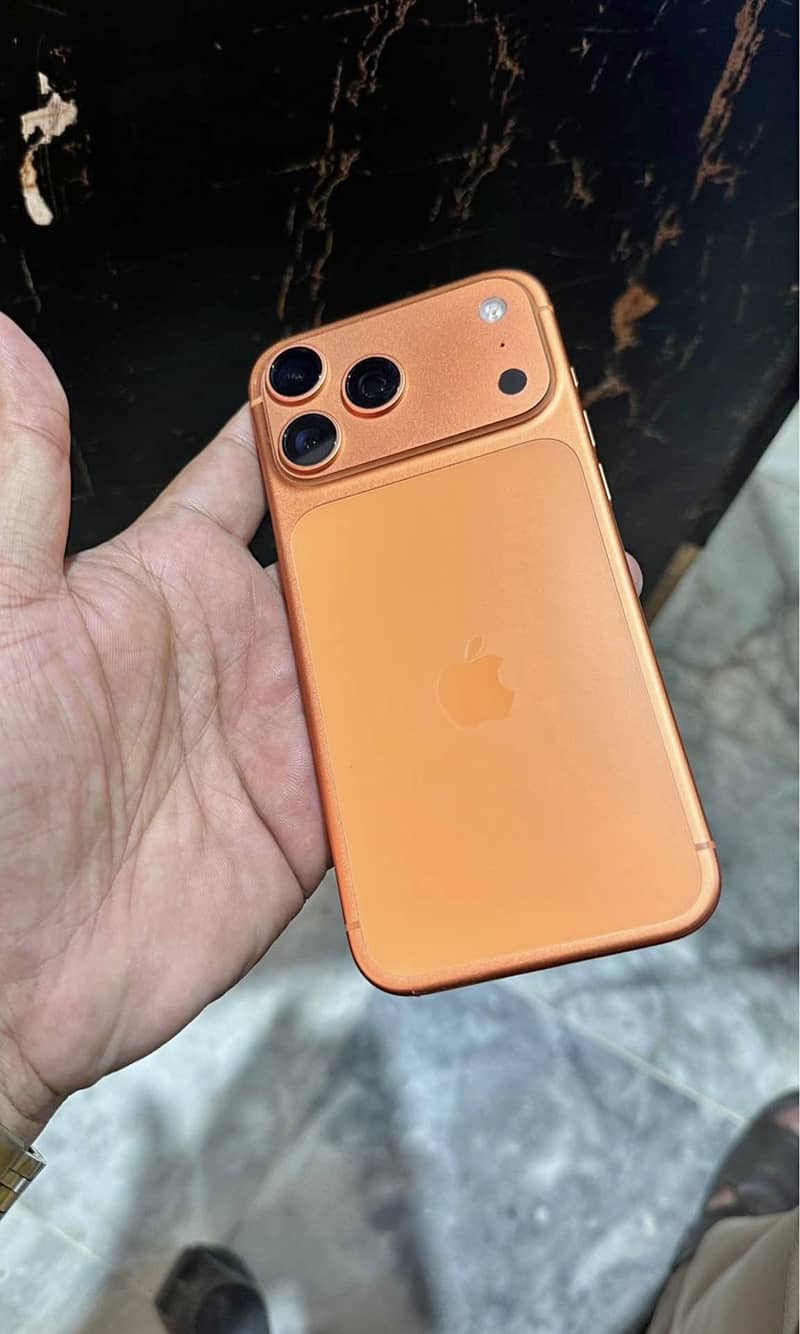 Apple iPhone 17 Pro Max 0