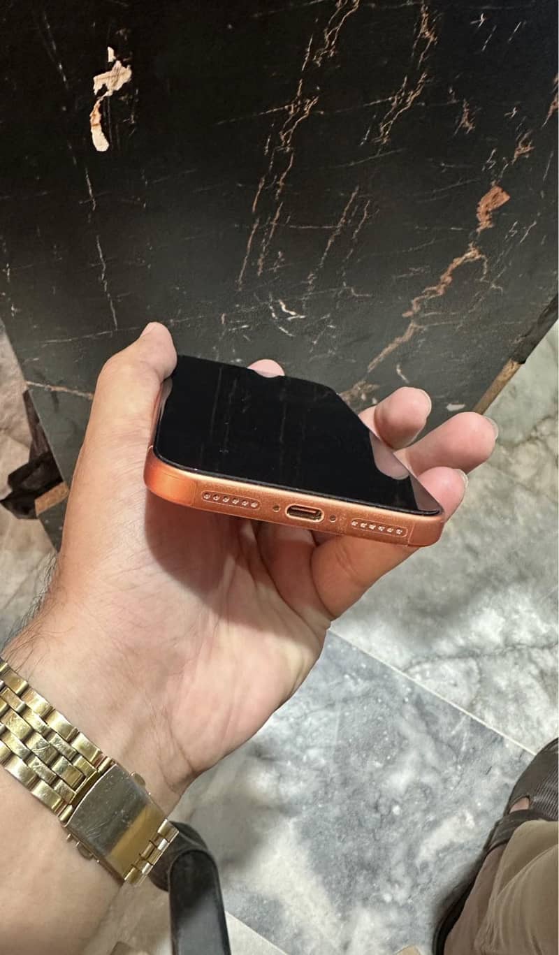 Apple iPhone 17 Pro Max 1