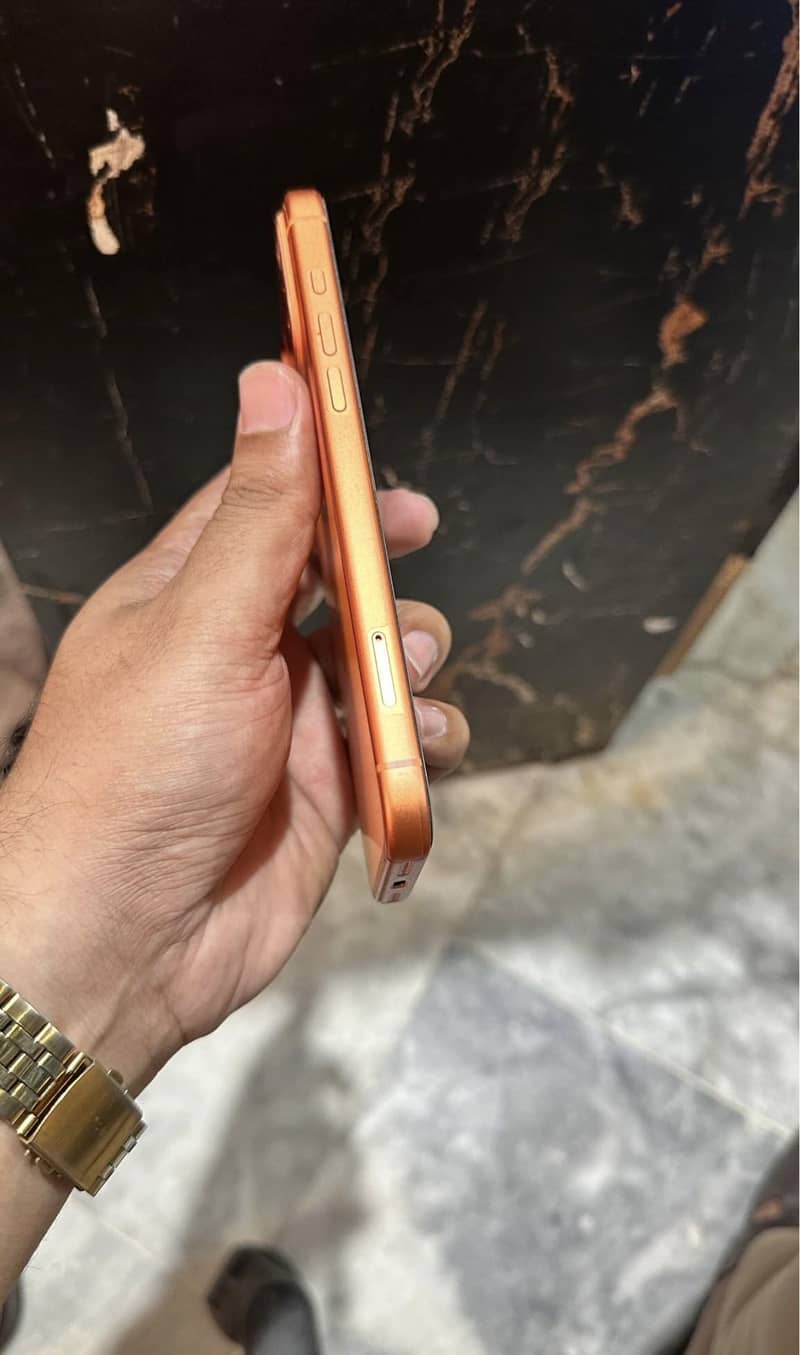 Apple iPhone 17 Pro Max 3