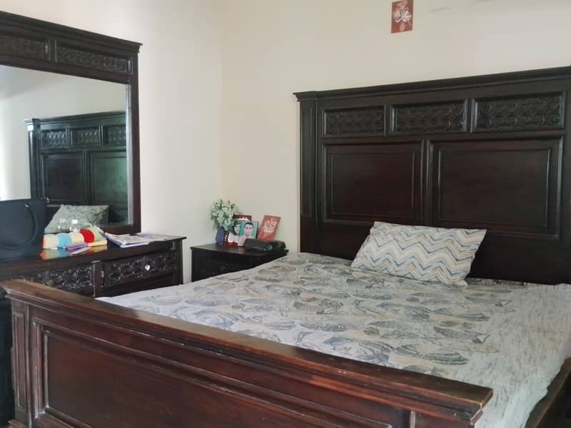 bed dressing side tables 2
