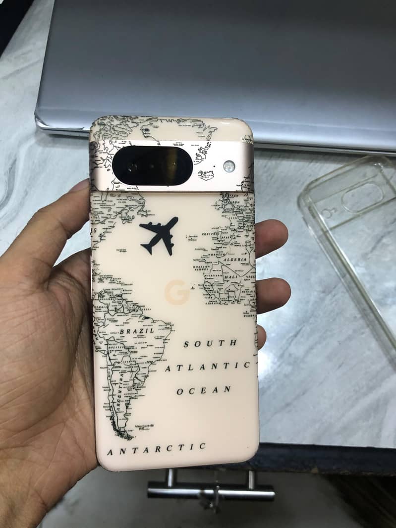 Google Pixel 8 0