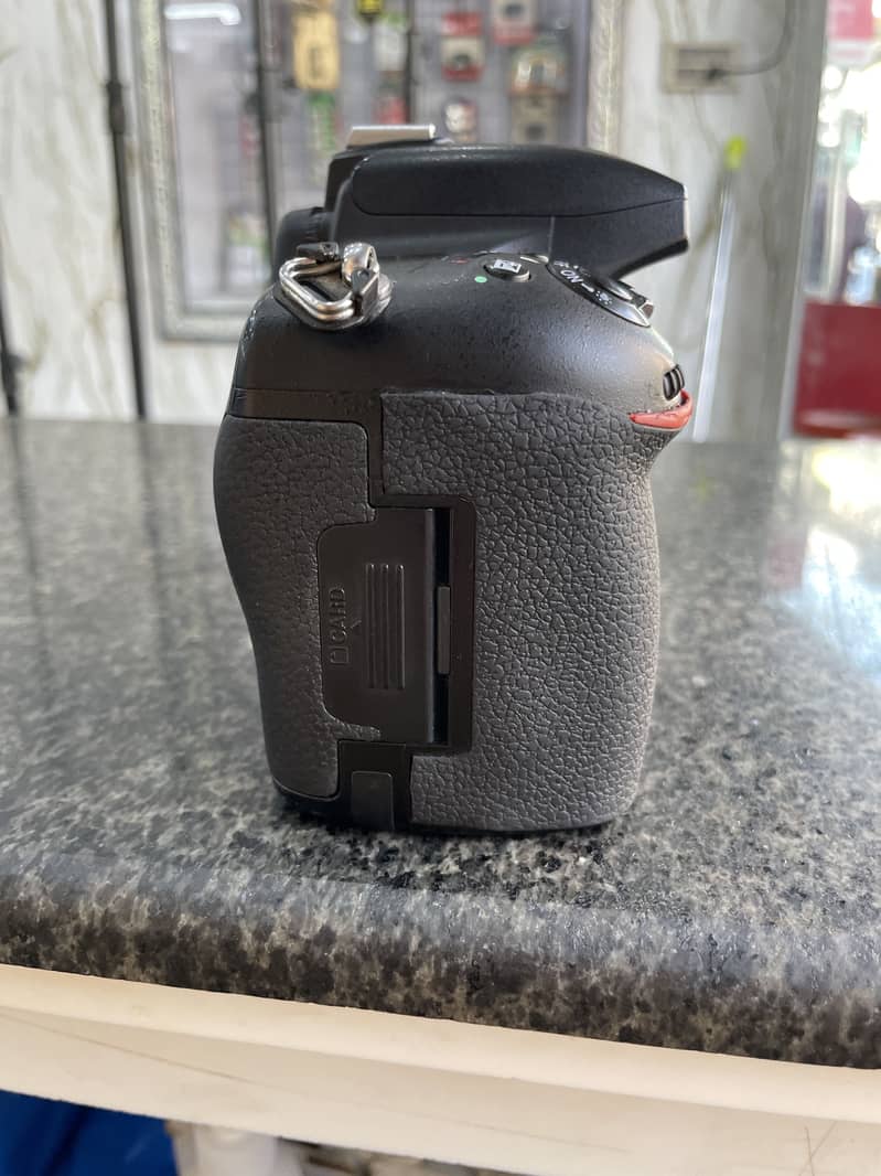 Nikon D750 4