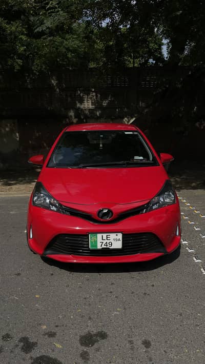 Toyota Vitz 2015