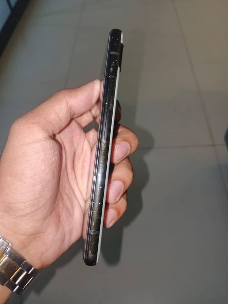 Google Pixel 6a 1