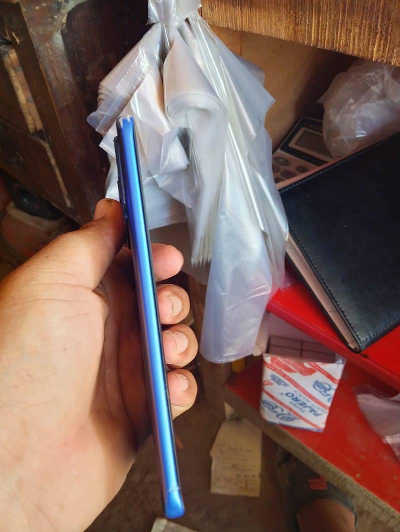 Infinix note edge 3