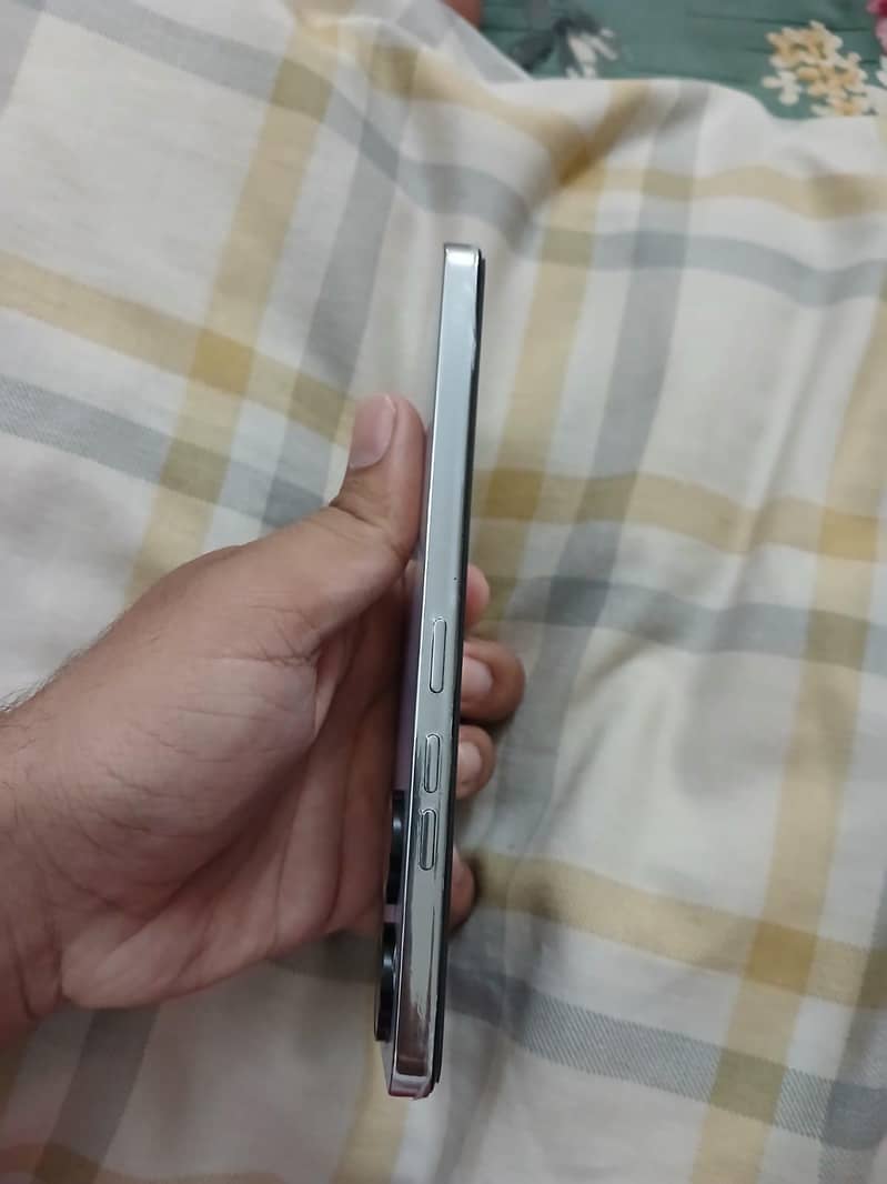 Tecno CAMON 20 2