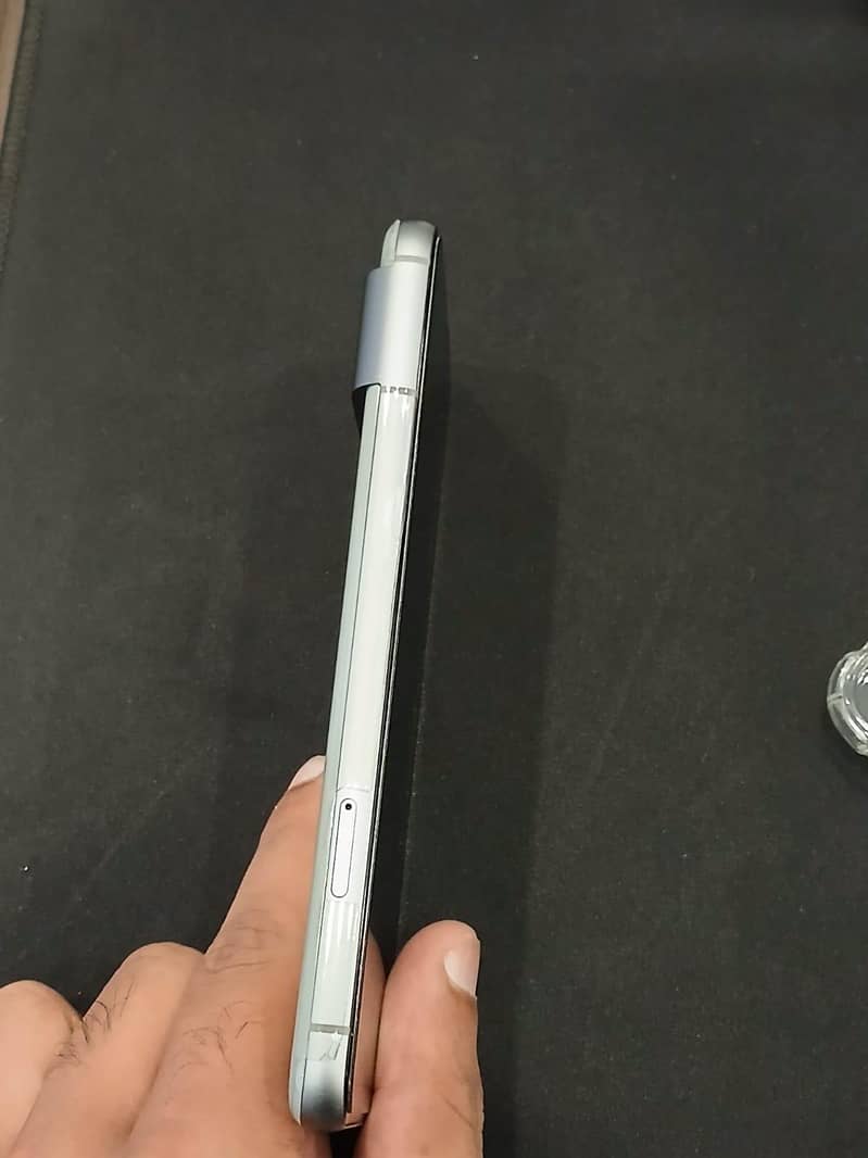 GOOGLE PIXEL 8 5