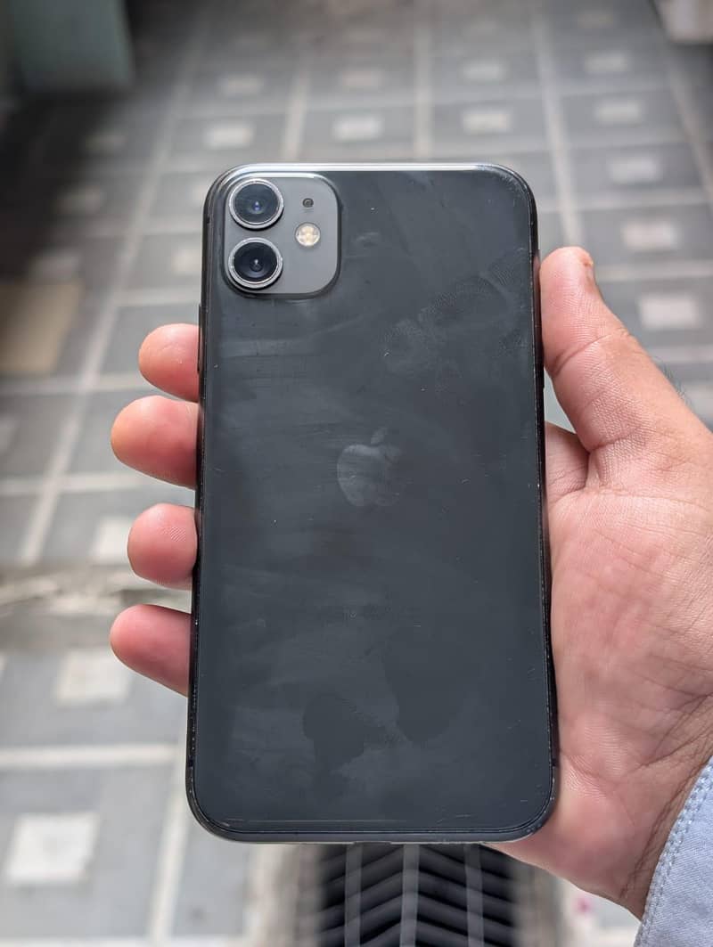 Apple iPhone 11 3