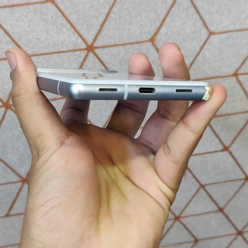 Google Pixel 7a 1