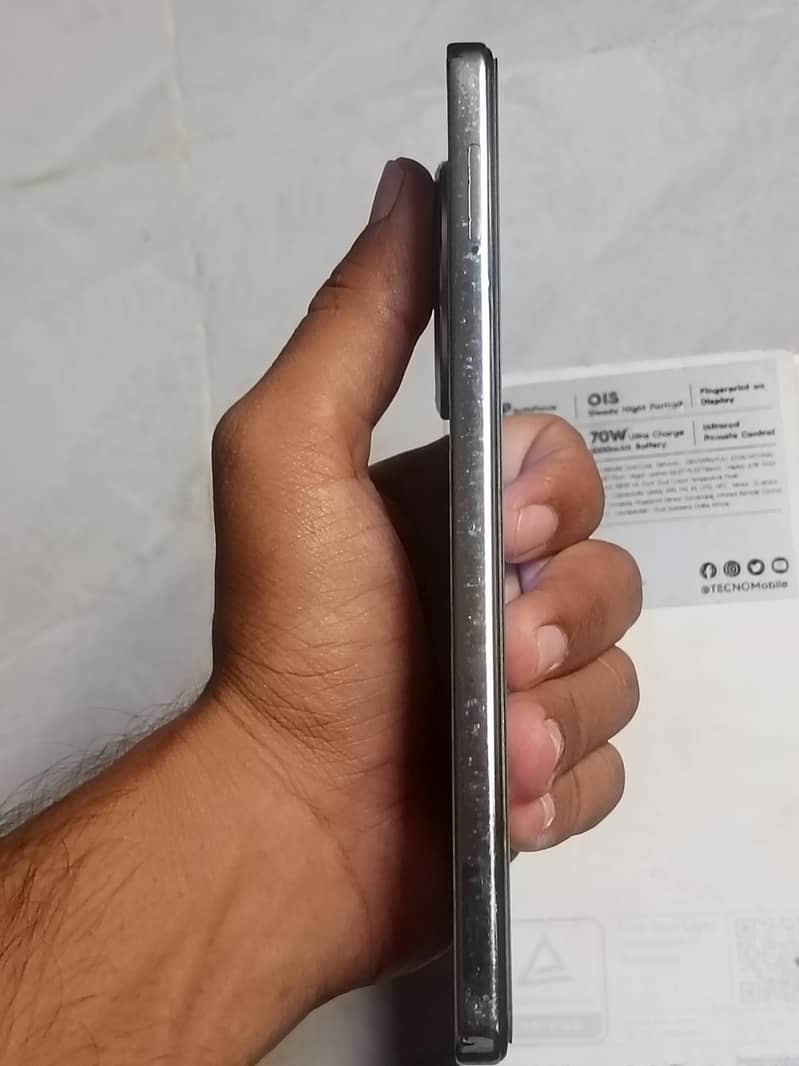 Tecno CAMON 30 8
