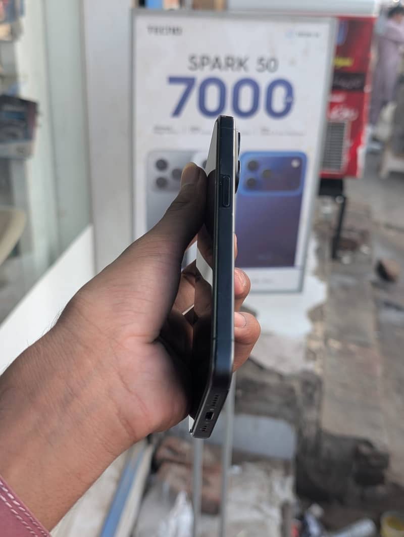 Apple iPhone 15 Pro 8