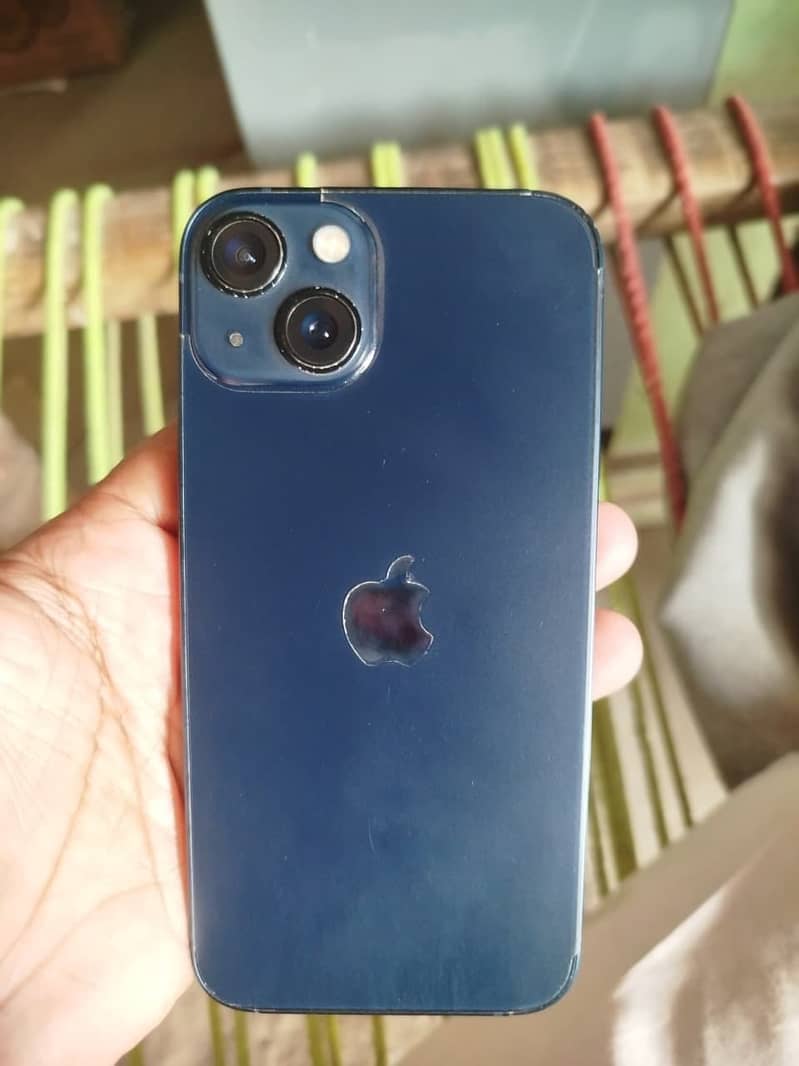 Apple iPhone 13 2