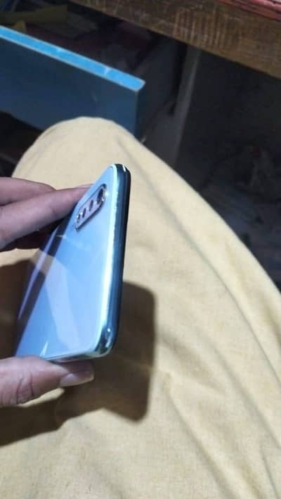 Vivo S1