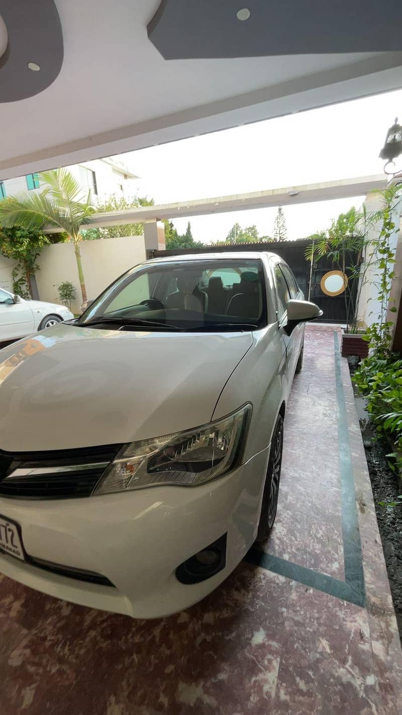 Toyota Corolla Axio 2012 1