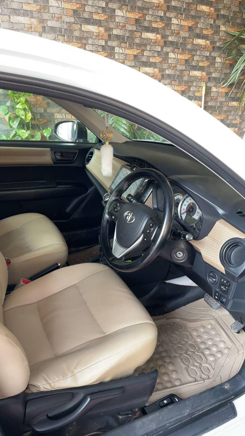 Toyota Corolla Axio 2012 5