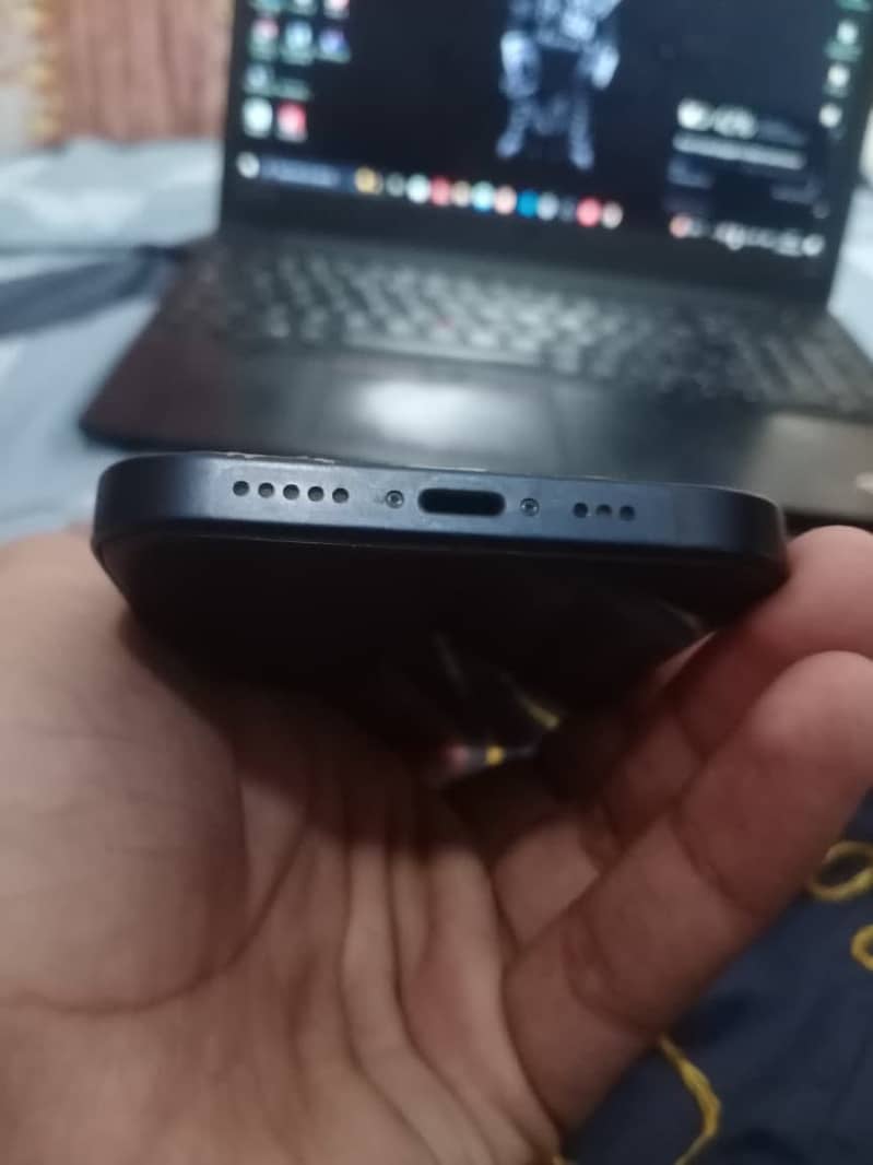 Apple iPhone 12 1
