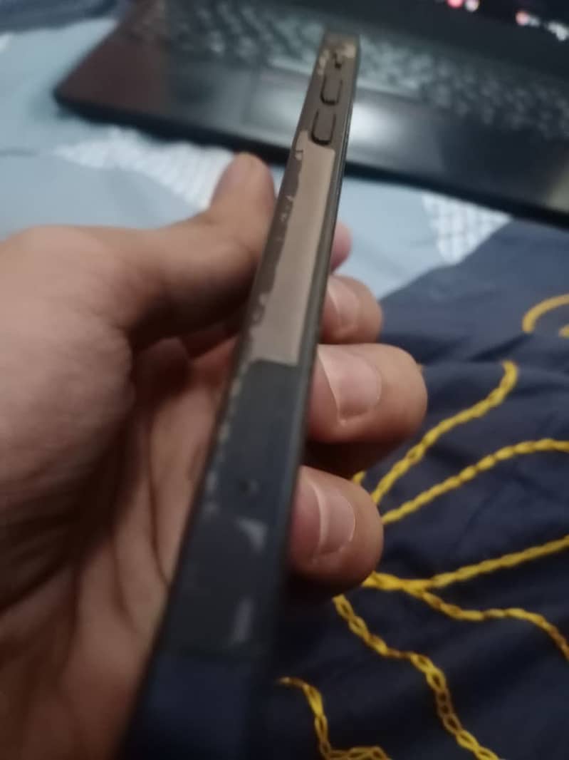 Apple iPhone 12 2