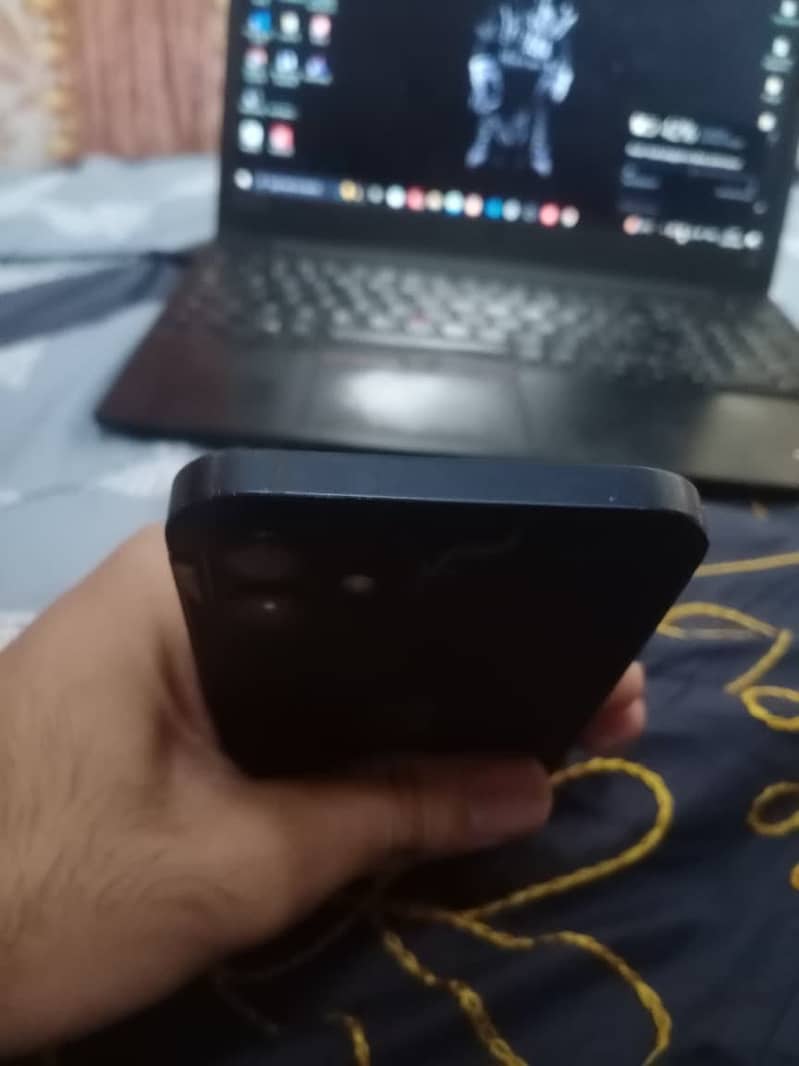 Apple iPhone 12 3