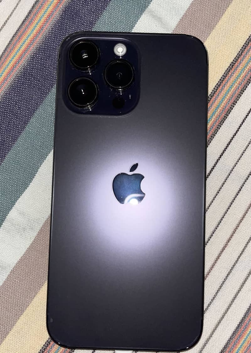 Apple 0