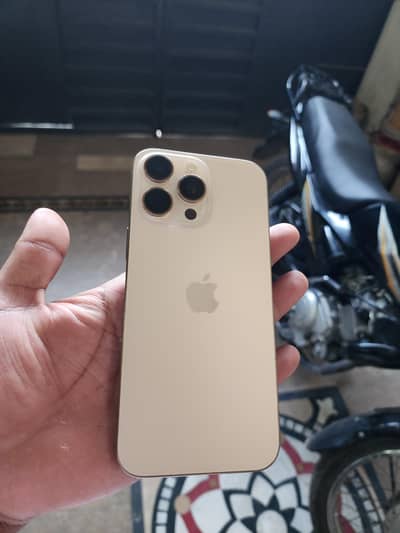 Apple iPhone 16 Pro Max
